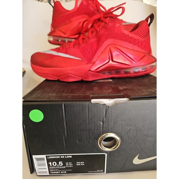Nike sneaker, LeBron 12, XII Low Mens University Red. w/ OG Box Size 10.5 - Picture 1 of 10
